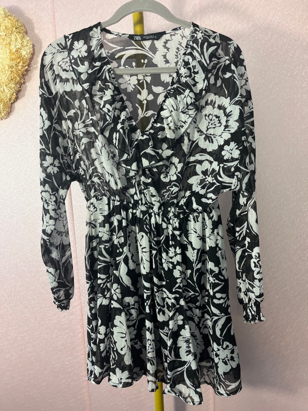 Zara Black & White Floral Ruffle Long-Sleeve Dress